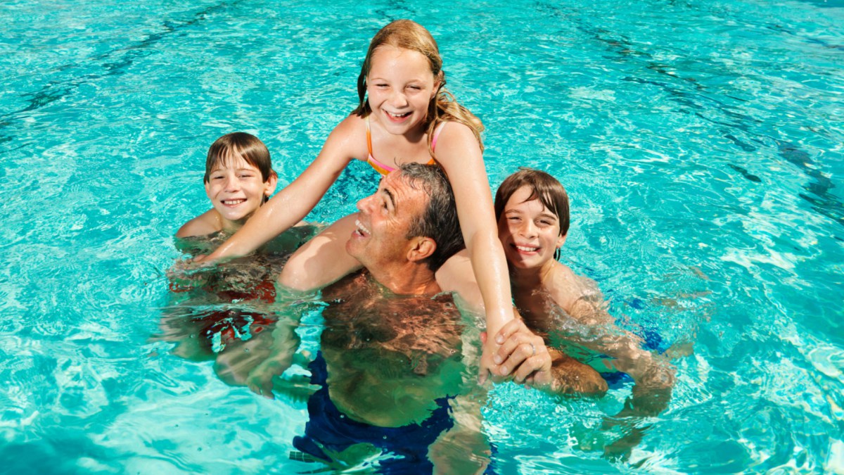 why-parents-should-learn-to-swim